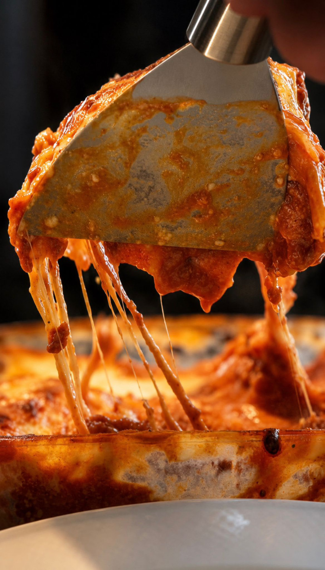Capas de lasaña L'Originale con boloñesa y queso fundido